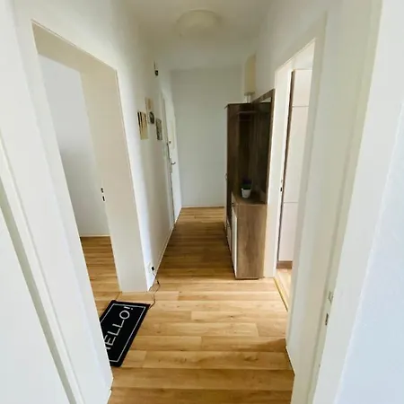 Near Tram L 3 Beds L 2 Sleeping L Own Parking Space